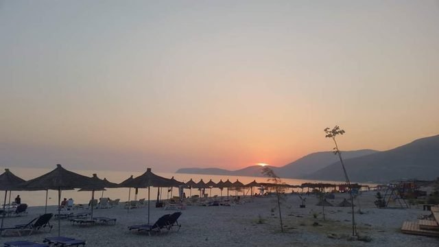Foto e Aparthotel Fitimit